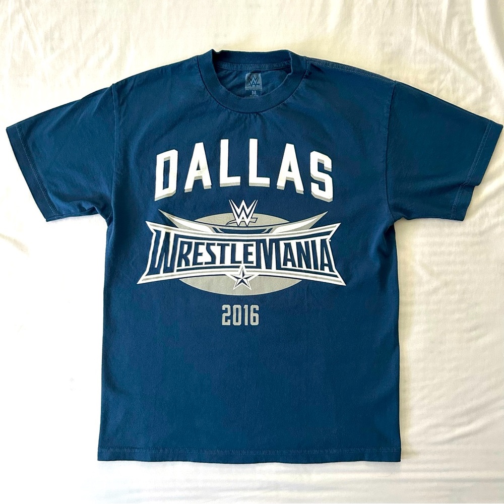 Licensed WWE WrestleMania 32 “Dallas” T-Shirt- Medium